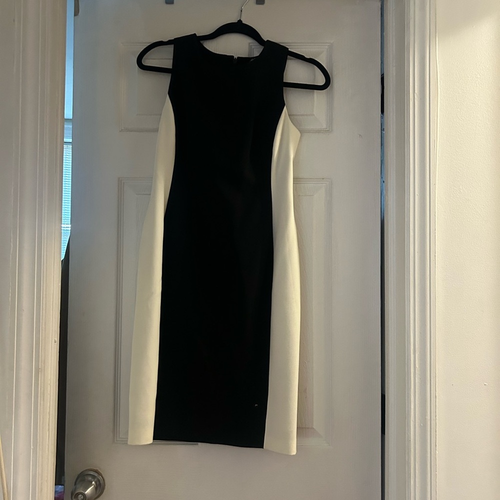 Elegant Black and White Sleeveless Dress